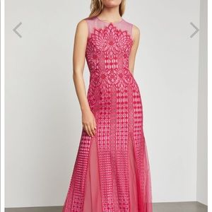 BCBG MAXAZRIA DRESS SIZE 10 !!!! 💗💗💗